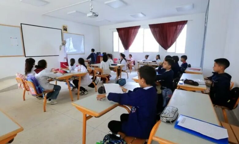 كشف التقرير العالمي للتعليم (Global Education Report) وجود المغرب في مرتبة متأخرة ضمن أفضل أنظمة التعليم في العالم، حيث حل في المرتبة 63 من ب
