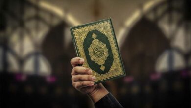 أثارت حادثة تدنيس نسخة من المصحف الشريف بجامعة كالفورنيا موجة من القلق والغضب في أوساط الطلاب المسلمين، خصوصا مع ترويج المنشورات لفعل الإهانة والدعوة للمشاركة فيه.