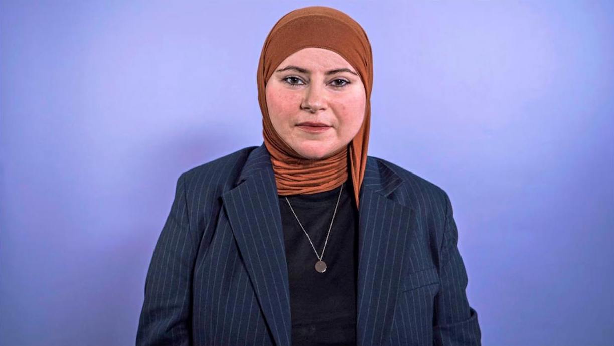 أثار إعلان سناتورة العمل في برلين، كانسل كيزلتيبيه (SPD)، عن تعيين الباحثة يمنية يوجيل مهيرولوغلو كمنسقة لمكافحة الإسلاموفوبيا، جدلا داخل مج