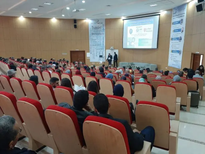 كشف تقرير دولي جديد أن المغرب يعد من بين أسرع الدول نموّا في أعداد الطلبة المبتعثين إلى الخارج، إلى جانب إندونيسيا وفيتنام والكاميرون ونيجير