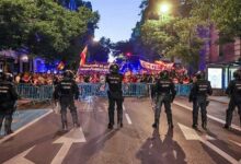 نشرت صحيفة “إلباييس” الإسبانية، تقريرا ميدانيا، يقول إن أفرادا من الجالية المغربية في بلدة تورّي باتشيكو بمقاطعة مورسيا يتعرضون منذ أيام لح