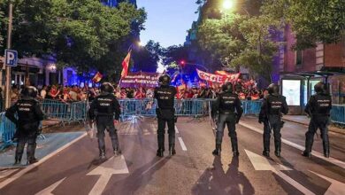 نشرت صحيفة “إلباييس” الإسبانية، تقريرا ميدانيا، يقول إن أفرادا من الجالية المغربية في بلدة تورّي باتشيكو بمقاطعة مورسيا يتعرضون منذ أيام لح