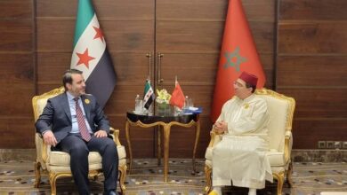 أعيد، يوم الأحد الماضي، رسميا، فتح سفارة المملكة المغربية بدمشق واستئناف العمل بمختلف مصالحها الإدارية بكامل جاهزيتها وبكل أطقمها الإدارية،