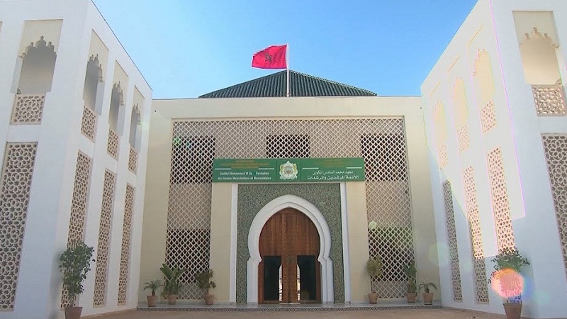 أعلنت وزارة الشؤون الإسلامية في جزر المالديف عن قرب توقيع اتفاق مع وزارة الأوقاف والشؤون الإسلامية بالمغرب يتيح لأئمة هذا البلد دراسة اللغة