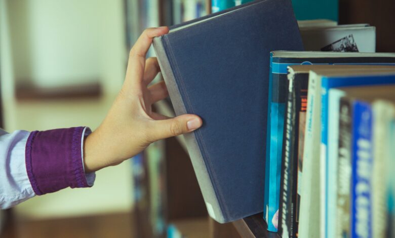 توصلت دراسـة جديدة إلى وجود فجوة بنيويـة ومعرفيـة بين الصحافـة والعـلوم الاجتماعيـة بالمغرب، تكرسها تمثلات متوجسـة من الطرفين، وضـعف الحوار