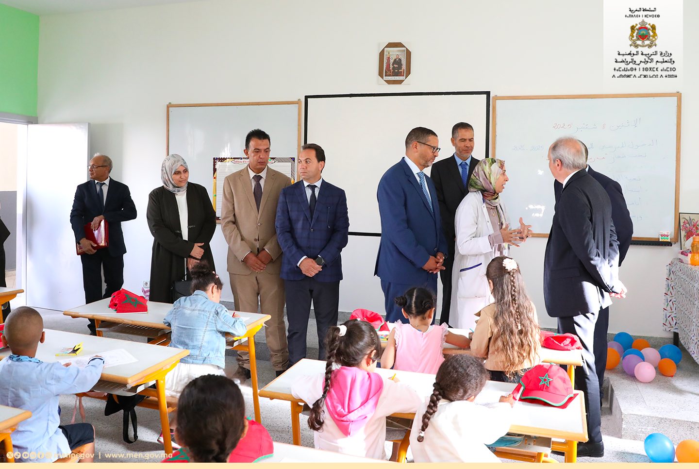 أعلنت وزارة التربية الوطنية والتعليم الأولي والرياضة أن حوالي 8 ملايين و271 ألف تلميذة وتلميذ التحقوا أمس الإثنين، بمقاعدهم الدراسية، منهم