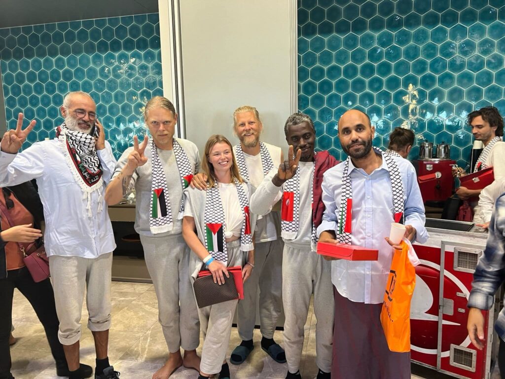 أعلن أسطول الصمود المغاربي لكسر الحصار عن غزة أنه تم ترحيل الدكتور عزيز غالي و الدكتور عبد العظيم بن الضراوي  إلى جانب الناشط النيجري من سف