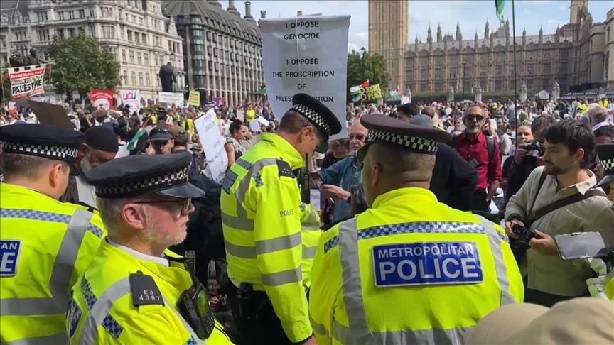 هزّ تحقيق استقصائي بثّته هيئة الإذاعة البريطانية (BBC) أركان شرطة العاصمة البريطانية لندن، بعد أن فضح ممارسات وأحاديث صادمة لضباط ما زالوا