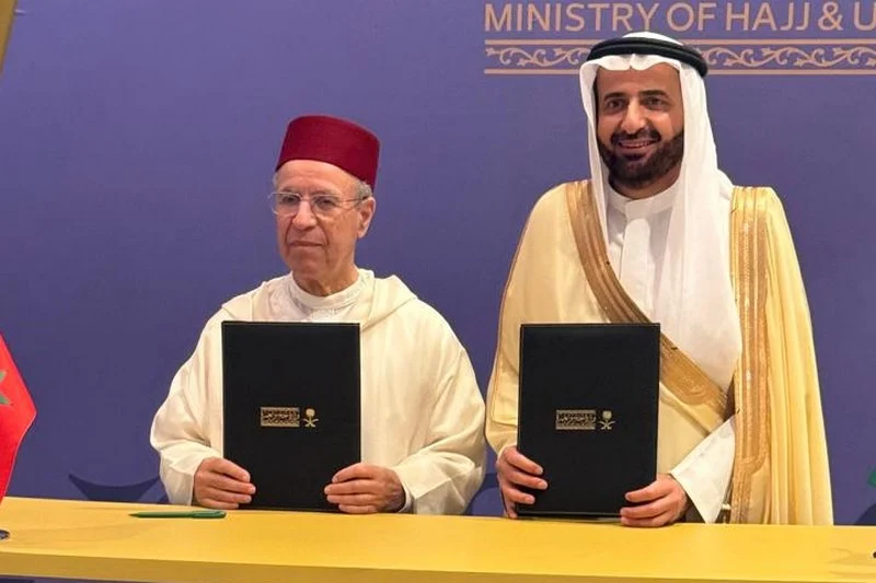 وقّع أحمد التوفيق، وزير الأوقاف والشؤون الإسلامية وتوفيق بن فوزان الربيعة، وزير الحج والعمرة السعودي، أمس الأحد 09 نونبر 2025، اتفاقية ترت