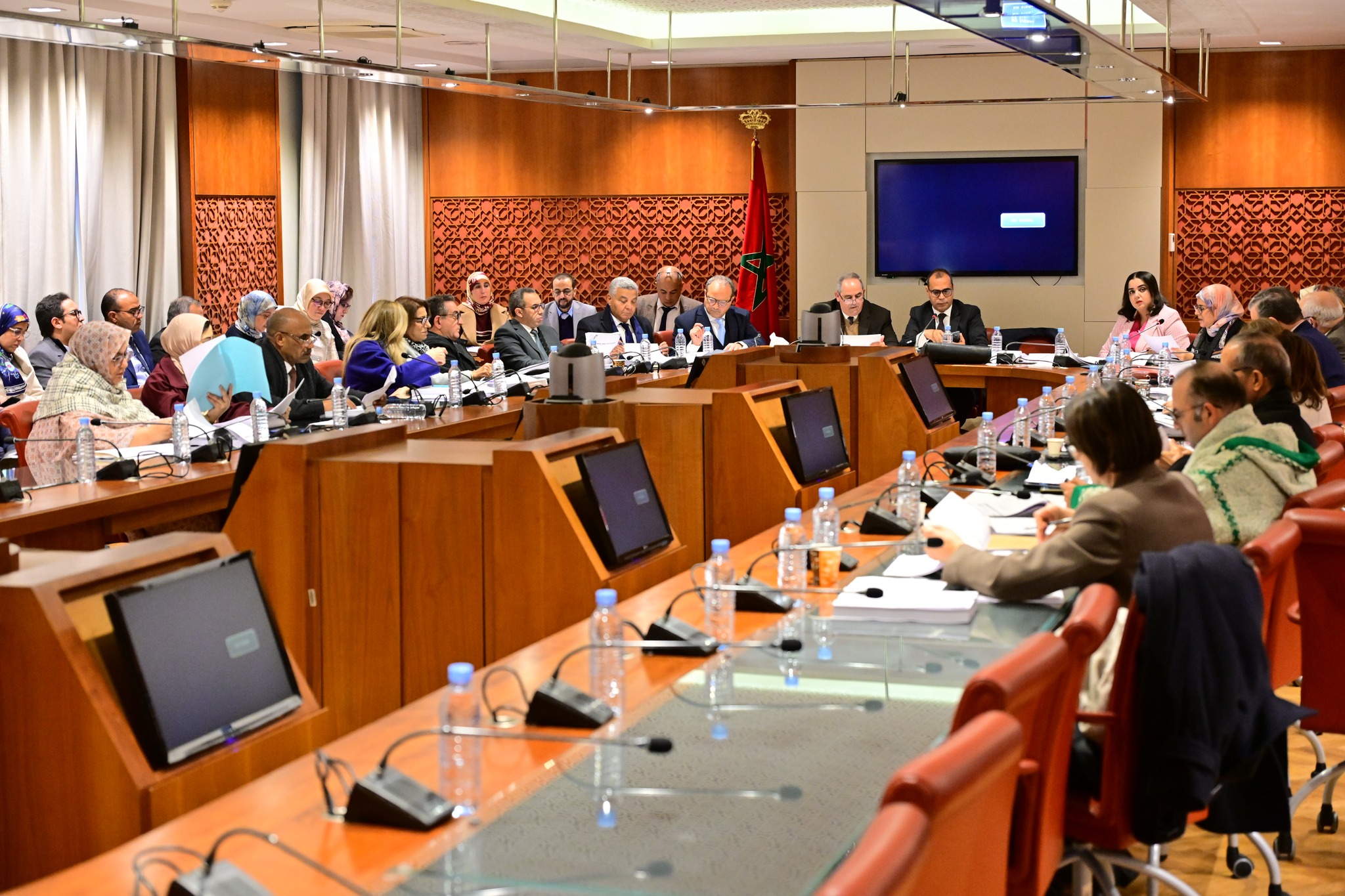 صادقت لجنة التعليم والثقافة والاتصال بمجلس النواب، مساء أمس الأربعاء، بالأغلبية، على مشروع القانون رقم 59.24 المتعلق بالتعليم العالي والبح