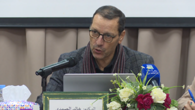 كشف خبير تربوي وعضو سابق بالمجلس الأعلى للتربية والتكوين، عن تفاصيل دقيقة ومثيرة رافقت صياغة الوثائق المرجعية لإصلاح المنظومة التربوية بالمغ