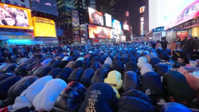 تحوّلت فعالية صلاة التراويح الجماعية السنوية في ميدان "تايمز سكوير" بمدينة نيويورك، التي أقيمت في 20 فبراير 2026، من نشاط ديني واجتماعي مف