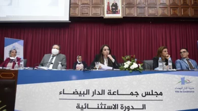 شهدت دورة فبراير العادية لمجلس جماعة الدار البيضاء "انتفاضة لغوية" قادتها فرق الأغلبية والمعارضة على حد سواء، رفضا لتمرير أضخم صفقة عمومية