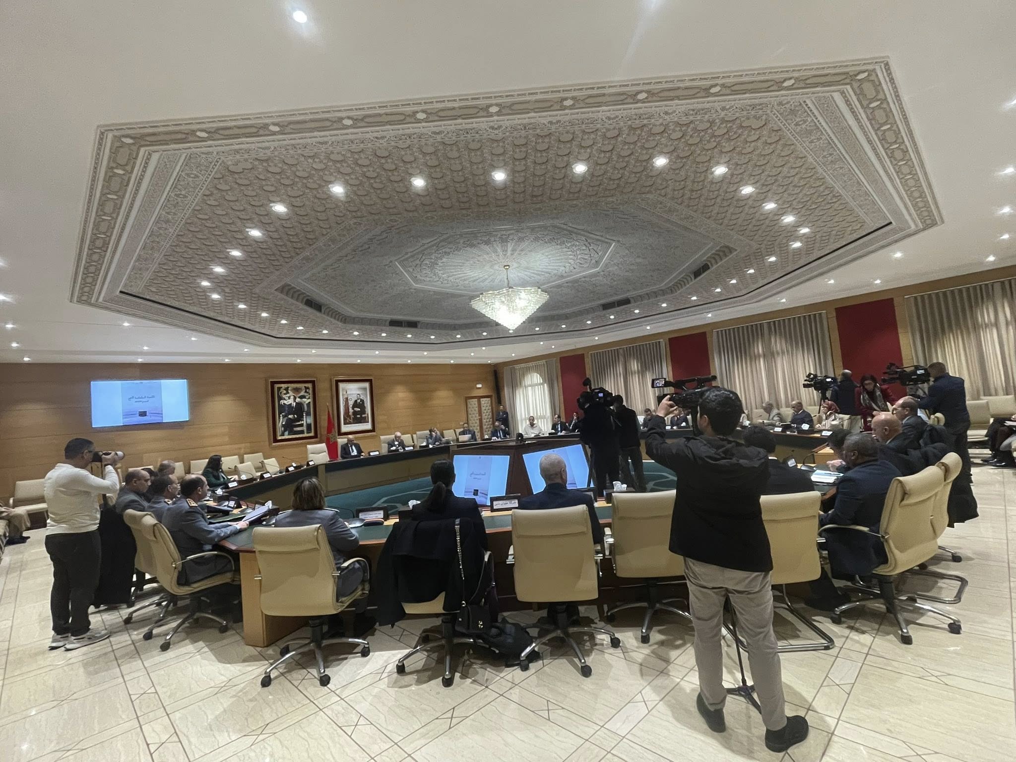 أعلنت للجنة الملكية للحج في اجتماعها الثاني الذي ترأسه وزير الأوقاف والشؤون الإسلامية، أمس الثلاثاء 03 مارس 2026، عن قرارات هامة تتعلق بتنظيم