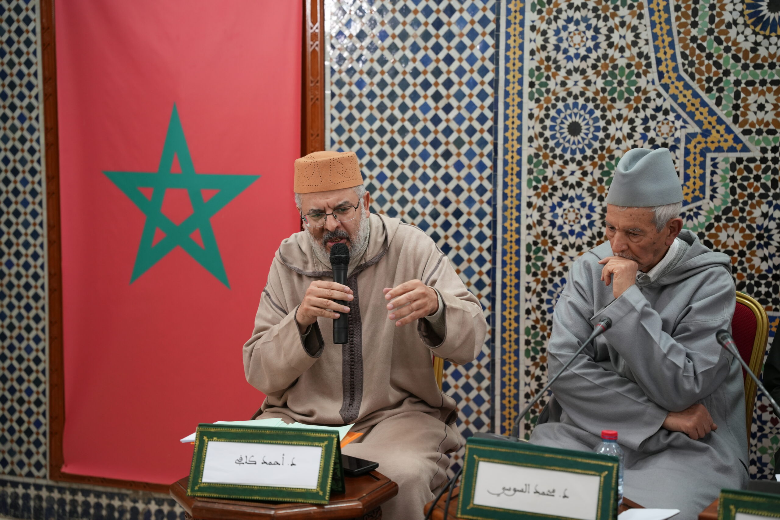 دعا الدكتور أحمد كافي إلى ضرورة إعادة قراءة تاريخ العلامة محمد بن الحسن الحجوي الثعالبي برؤية منصفة تتجاوز الأحكام السياسية الجاهزة، خاصة ف