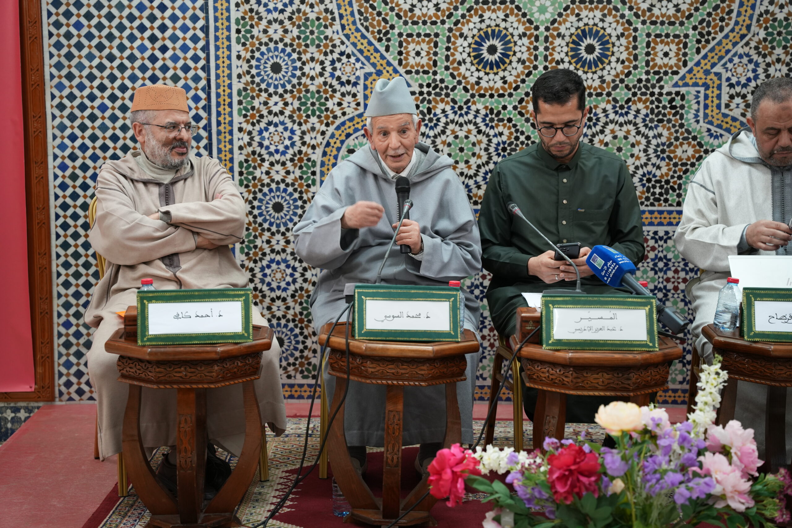 أكد الأستاذ محمد السوسي خلال ندوة علمية نظمها قسم العمل الفكري لحركة التوحيد والإصلاح أن الفقه الإسلامي ظل مستمرا وحيا عبر العصور، رافضا وص