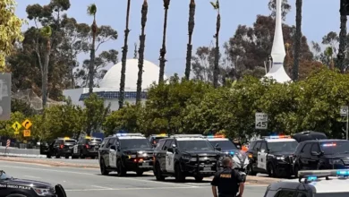 شهدت مدينة سان دييغو بولاية كاليفورنيا الأمريكية، أمس الاثنين، هجوما إرهابيا مسلحا استهدف المركز الإسلامي الأكبر في المقاطعة، أسفر عن مقتل خ