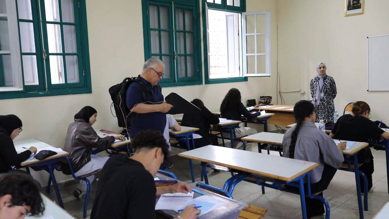 شهدت مراكز امتحانات البكالوريا في مختلف أقاليم المغرب حالة من الانقسام والجدل المحتدم مع انطلاق أول تجربة ميدانية لجهاز "T3 Shield" المخصص ل