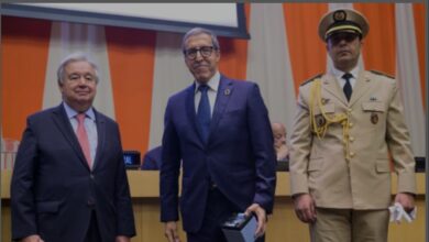 قام الأمين العام للأمم المتحدة، أنطونيو غوتيريش، يوم الجمعة بمقر المنظمة الدولية في نيويورك، بتكريم ثلاثة من أفراد القوات المسلحة الملكية ال