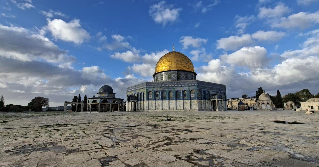 يتخذ المجلس من العاصمة البلجيكية بروكسل مقرا له، وينشط في إطلاق المبادرات والتصريحات الترافعية الموجهة للقادة الأوروبيين والمجتمع الدولي بشأن القضايا الإسلامية وحماية الحقوق والمقدسات.